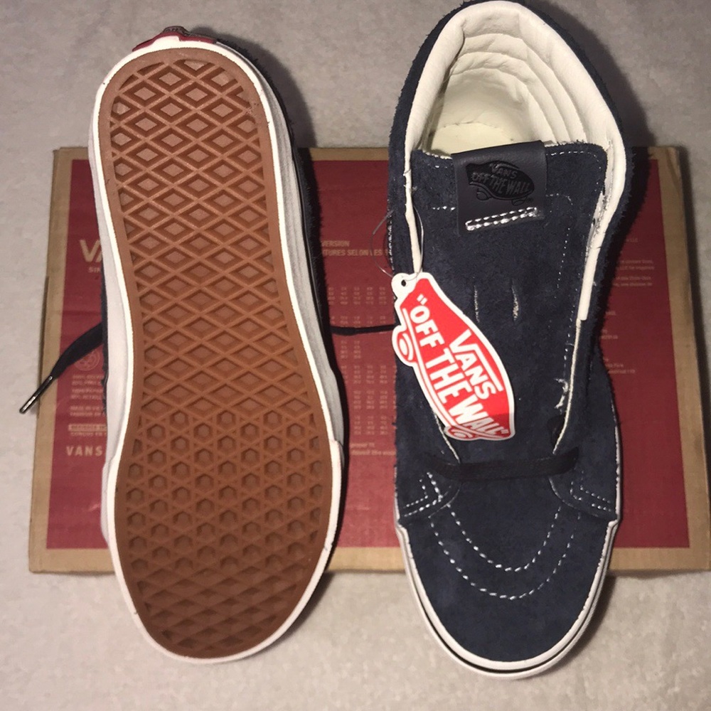 >💟SK8 HIGH TOP  LACE UP SKY CAPTAIN (NAVY) WHITE HAIRY SUEDE BRAND NEW VANS😍 - Picture 3 of 14